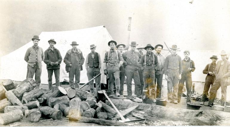 1910 fire crew