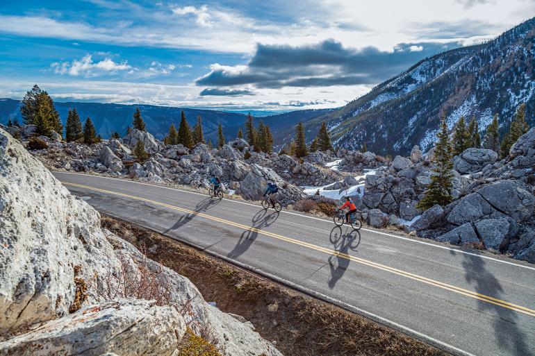 photo courtesy NPS biking yellowstone